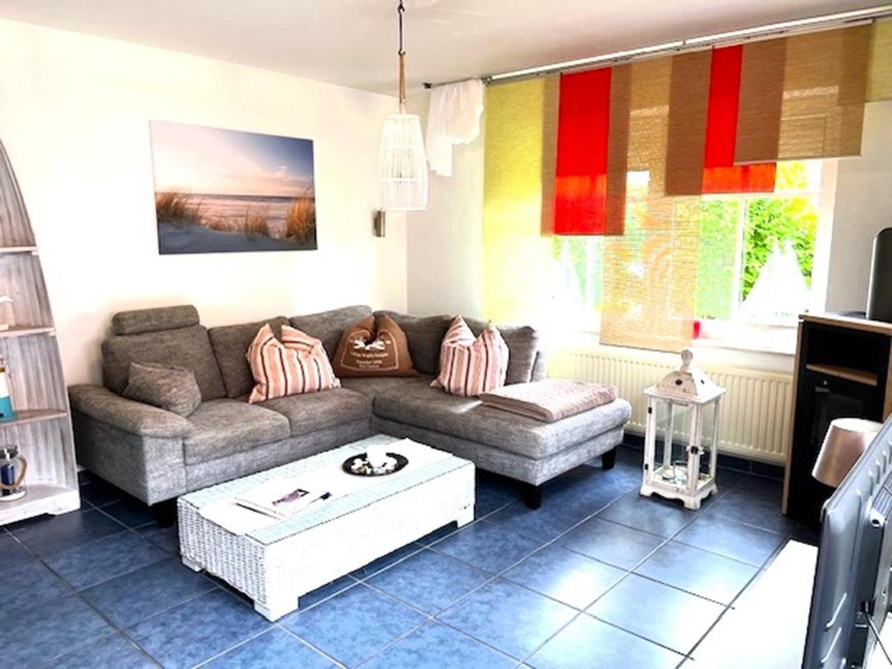 Ferienwohnung Haus Schwalbennest Eg Ditzum Esterno foto
