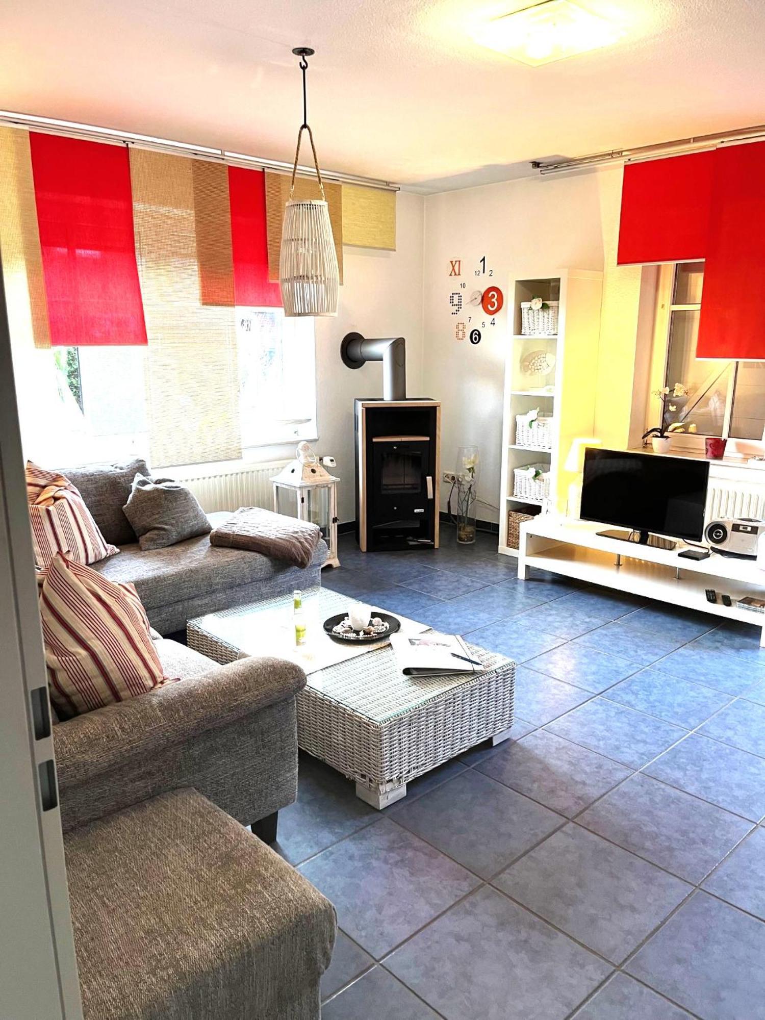 Ferienwohnung Haus Schwalbennest Eg Ditzum Esterno foto